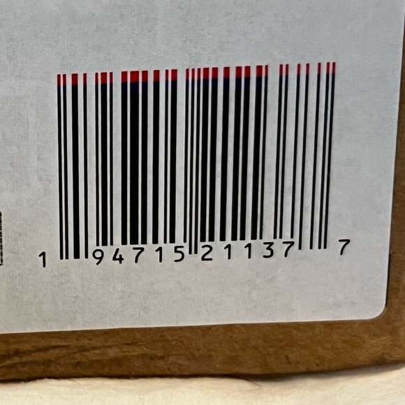 UGG slippers - gray, size 8, new in box - Picture 4 of 4